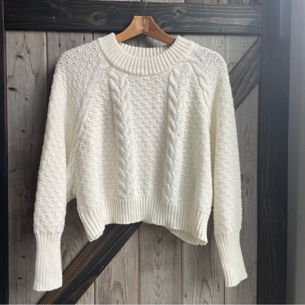 moon & madison Ivory Cable Knit Crewneck Sweater